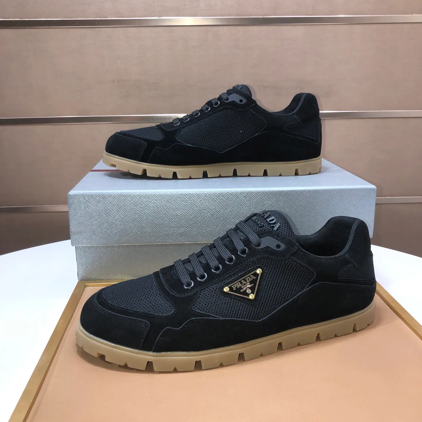 Men's shoes 💰540💰[PRADA] Top original, new season, high-quality original cow products, top imported calfskin with original imported glue, imported cowhide inside with original cowhide feet, original outsole! Quality guaranteed! Code 38-45 (45 customized)